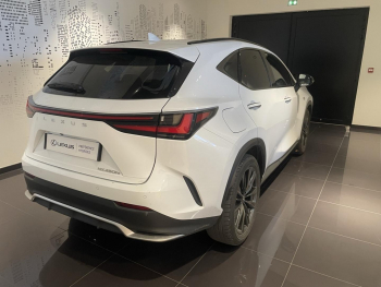 Photo 4 du bon plan LEXUS NX 450h+ F SPORT Executive 4WD MY24 occasion à 48990 €