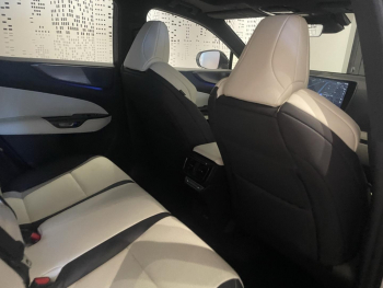 Photo 15 du bon plan LEXUS NX 450h+ F SPORT Executive 4WD MY24 occasion à 48990 €
