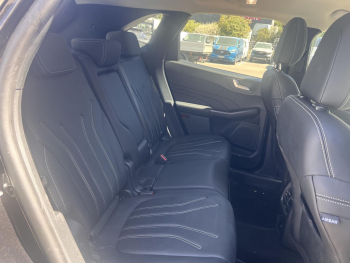 Photo 10 du bon plan FORD Kuga 2.5 Duratec 190ch FHEV E85 Vignale BVA occasion à 26900 €