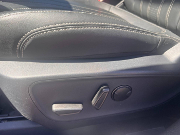 Photo 16 du bon plan FORD Kuga 2.5 Duratec 190ch FHEV E85 Vignale BVA occasion à 26900 €