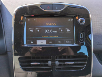Photo 24 du bon plan RENAULT Clio 0.9 TCe 90ch energy Intens eco² occasion à 8480 €