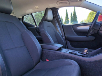 Photo 15 du bon plan VOLVO XC40 D3 AdBlue 150ch Business Geartronic 8 occasion à 21500 €