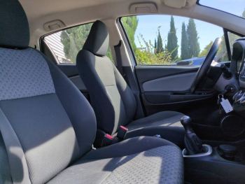 Photo 14 du bon plan TOYOTA Yaris 69 VVT-i France 5p occasion à 6990 €