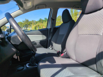 Photo 16 du bon plan TOYOTA Yaris 69 VVT-i France 5p occasion à 6990 €