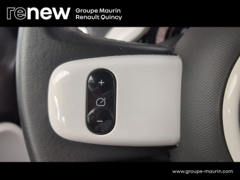 Photo 16 du bon plan RENAULT Twingo E-Tech Electric Techno R80 Achat Intégral occasion à 12390 €