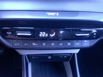 Photo 12 du bon plan HYUNDAI i20 1.0 T-GDi 100ch Hybrid Creative occasion à 13900 €