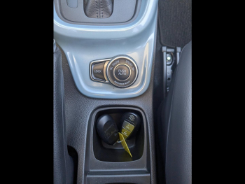 Photo 16 du bon plan SUZUKI Vitara 1.5 Dualjet Hybrid 102ch Style Auto Allgrip occasion à 21490 €