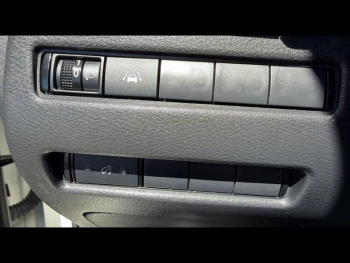 Photo 16 du bon plan NISSAN Qashqai e-POWER 190ch N-Connecta 2022 occasion à 28990 €