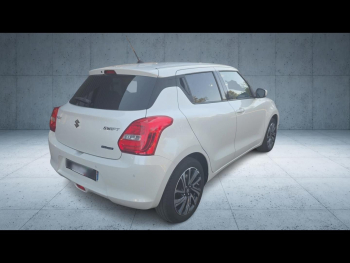 Photo 5 du bon plan SUZUKI Swift 1.2 Dualjet Hybrid 83ch Pack Auto occasion à 15990 €