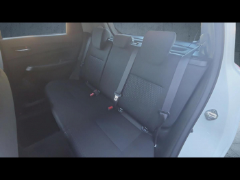 Photo 13 du bon plan SUZUKI Swift 1.2 Dualjet Hybrid 83ch Pack Auto occasion à 15990 €