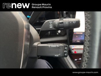 Photo 18 du bon plan RENAULT Austral 1.2 E-Tech full hybrid 200ch Techno occasion à 19400 €