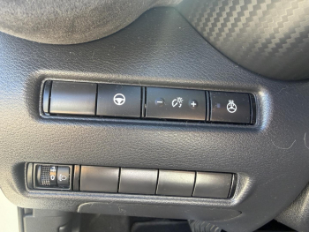 Photo 13 du bon plan NISSAN Juke 1.6 Hybrid 143ch N-Design 2023 occasion à 22500 €