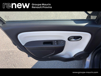 Photo 17 du bon plan RENAULT Twingo 1.0 SCe 70ch Intens Euro6c occasion à 9990 €
