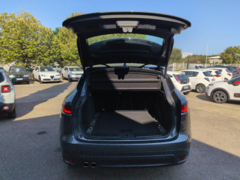 Photo 7 du bon plan JAGUAR F-Pace 2.0D 180ch R-Sport 4x2 occasion à 15990 €