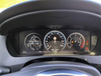 Photo 13 du bon plan JAGUAR F-Pace 2.0D 180ch R-Sport 4x2 occasion à 15990 €