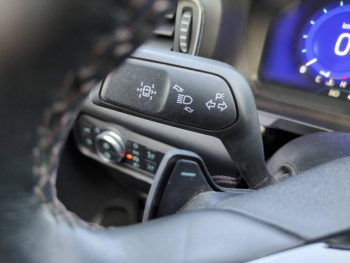 Photo 15 du bon plan FORD Explorer 3.0 EcoBoost 457ch Parallel PHEV Platinum i-AWD BVA10 25cv occasion à 54900 €