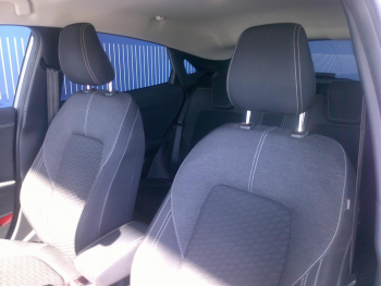 Photo 20 du bon plan FORD Puma 1.0 Flexifuel 125ch S&S mHEV Titanium occasion à 15900 €