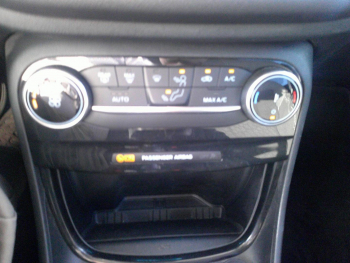 Photo 14 du bon plan FORD Puma 1.0 Flexifuel 125ch S&S mHEV Titanium occasion à 18900 €