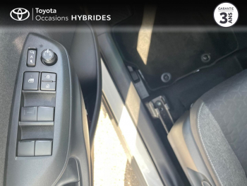 Photo 21 du bon plan TOYOTA Yaris Cross 116h Dynamic Business + Programme Beyond Zero Academy MY22 occasion à 20490 €