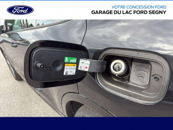 Photo 22 du bon plan FORD Kuga 2.5 Duratec 180ch Hybrid FlexiFuel ST-Line Powershift occasion à 39990 €