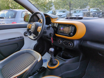 Photo 15 du bon plan RENAULT Twingo 0.9 TCe 95ch Intens - 20 occasion à 9790 €