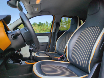 Photo 16 du bon plan RENAULT Twingo 0.9 TCe 95ch Intens - 20 occasion à 9790 €