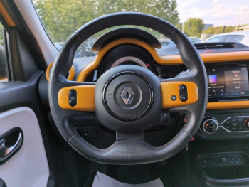 Photo 19 du bon plan RENAULT Twingo 0.9 TCe 95ch Intens - 20 occasion à 9790 €