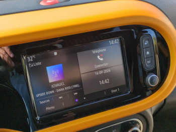 Photo 25 du bon plan RENAULT Twingo 0.9 TCe 95ch Intens - 20 occasion à 9790 €