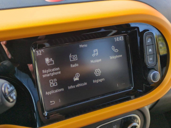 Photo 26 du bon plan RENAULT Twingo 0.9 TCe 95ch Intens - 20 occasion à 9790 €