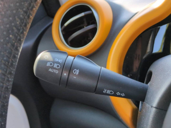 Photo 27 du bon plan RENAULT Twingo 0.9 TCe 95ch Intens - 20 occasion à 9790 €