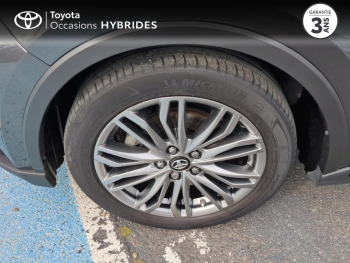 Photo 16 du bon plan TOYOTA C-HR 122h Distinctive 2WD E-CVT MY22 occasion à 22490 €