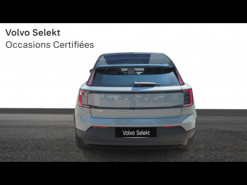 Photo 4 du bon plan VOLVO EX30 P5 Long Range 272ch 69kWh Ultra occasion à 43900 €