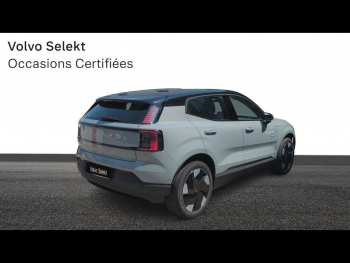 Photo 5 du bon plan VOLVO EX30 P5 Long Range 272ch 69kWh Ultra occasion à 43900 €