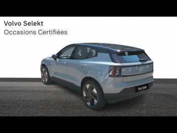 Photo 6 du bon plan VOLVO EX30 P5 Long Range 272ch 69kWh Ultra occasion à 43900 €