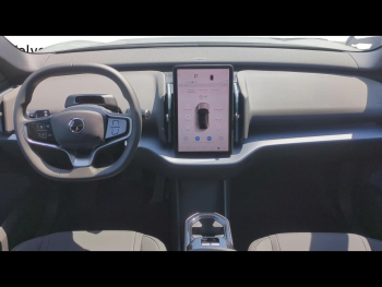 Photo 9 du bon plan VOLVO EX30 P5 Long Range 272ch 69kWh Ultra occasion à 43900 €