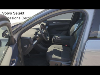 Photo 27 du bon plan VOLVO EX30 P5 Long Range 272ch 69kWh Ultra occasion à 43900 €