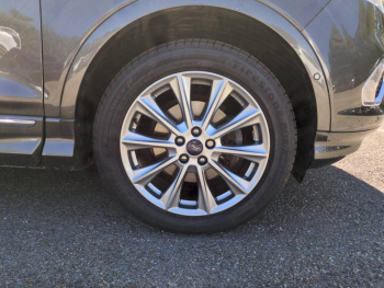 Photo 11 du bon plan FORD Kuga 1.5 Flexifuel-E85 150ch Stop&Start Vignale 170g 4x2 Euro6.2 occasion à 14990 €
