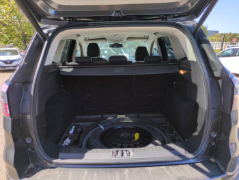 Photo 13 du bon plan FORD Kuga 1.5 Flexifuel-E85 150ch Stop&Start Vignale 170g 4x2 Euro6.2 occasion à 14990 €