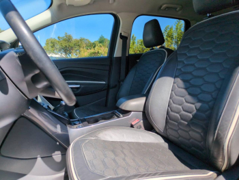 Photo 16 du bon plan FORD Kuga 1.5 Flexifuel-E85 150ch Stop&Start Vignale 170g 4x2 Euro6.2 occasion à 14990 €