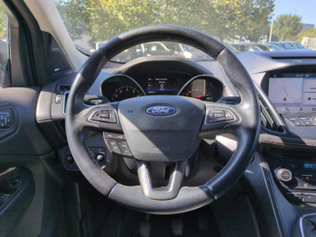 Photo 20 du bon plan FORD Kuga 1.5 Flexifuel-E85 150ch Stop&Start Vignale 170g 4x2 Euro6.2 occasion à 14990 €