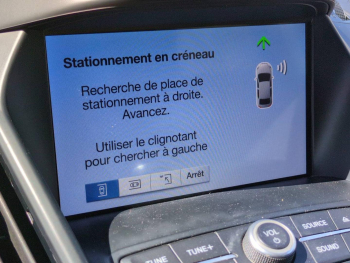 Photo 25 du bon plan FORD Kuga 1.5 Flexifuel-E85 150ch Stop&Start Vignale 170g 4x2 Euro6.2 occasion à 14990 €