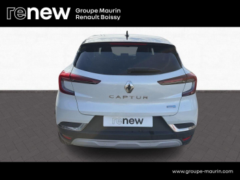 Photo 8 du bon plan RENAULT Captur 1.6 E-Tech hybride rechargeable 160ch Intens -21 occasion à 16400 €