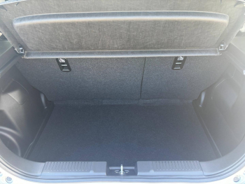 Photo 23 du bon plan SUZUKI Swift 1.2 Dualjet Hybrid 83ch Pack Auto occasion à 18990 €