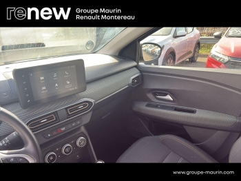 Photo 31 du bon plan DACIA Sandero 1.0 TCe 90ch Expression occasion à 14290 €