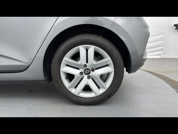 Photo 15 du bon plan RENAULT Clio 1.5 dCi 100ch Evolution - 25 occasion à 15200 €