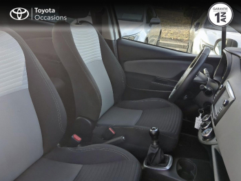 Photo 6 du bon plan TOYOTA Yaris 70 VVT-i Ultimate 5p occasion à 11990 €