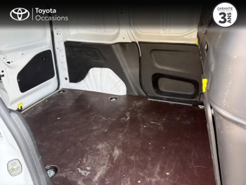 Photo 7 du bon plan TOYOTA PROACE CITY Medium 100 D-4D Business RC22 occasion à 18990 €