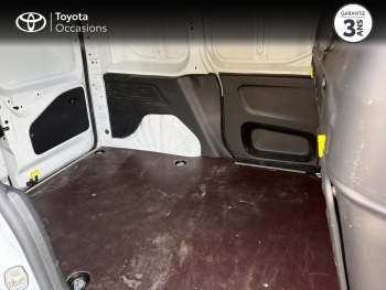 Photo 12 du bon plan TOYOTA PROACE CITY Medium 100 D-4D Business RC22 occasion à 18990 €