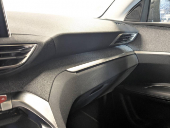 Photo 22 du bon plan PEUGEOT 3008 1.5 BlueHDi 130ch E6.c Allure S&S  6cv occasion à 14990 €