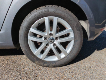 Photo 12 du bon plan VOLKSWAGEN Golf VI Ph1 1.4 TSI 122 Carat Edition DSG 5p occasion à 6000 €